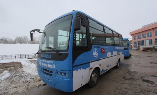 Belediyenin halk otobüsleri hizmete başladı