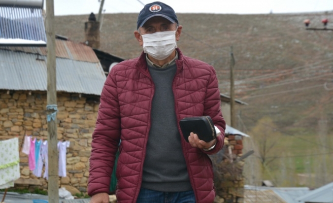 Çerçi köyünün "Kovid-19 savaşçısı" doktor muhtarı