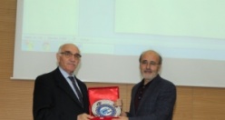 Bayburt Üniversitesi'nde hadis konferansı