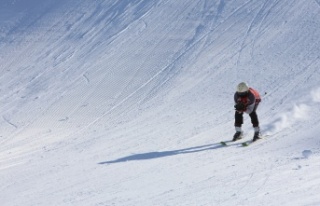 Kop Dağı'nda kayak sezonu başladı