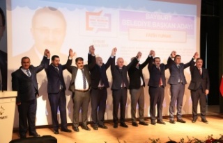 AK Parti belediye başkanı adaylarını tanıttı
