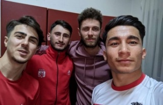 Demirözüspor'dan Sivaspor'a 4 transfer