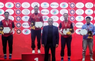 Beyza Nur Akkuş, Uluslararası Zafer Kupası'nda zirvede