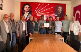 CHP 35 yıl sonra kazanılan meclis üyeliğine sevindi