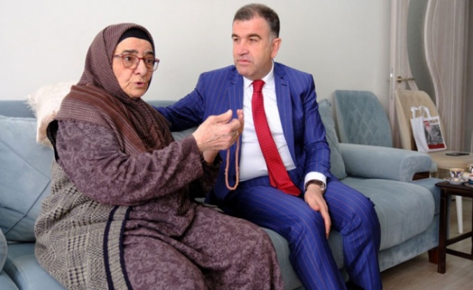 Vali Mustafa Eldivan'dan 87 yaşındaki şehit annesine ziyaret